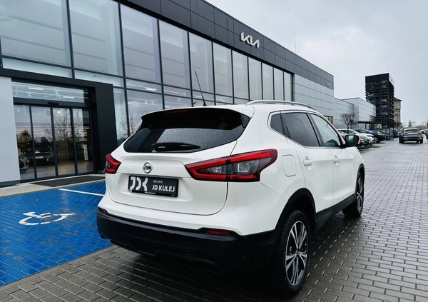 Nissan Qashqai cena 79800 przebieg: 61455, rok produkcji 2019 z Gdańsk małe 211